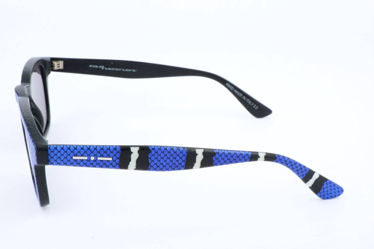 I-I TOM 0928 Side