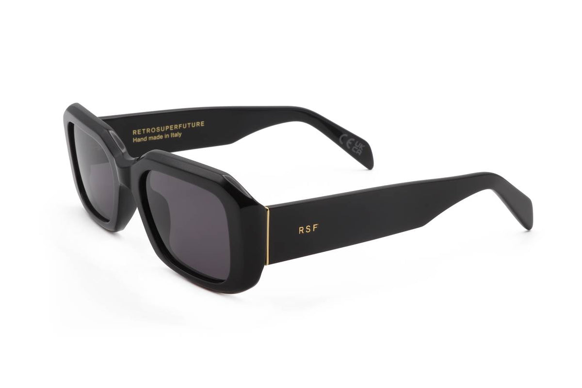 SAGRADO BLACK 3/4 View