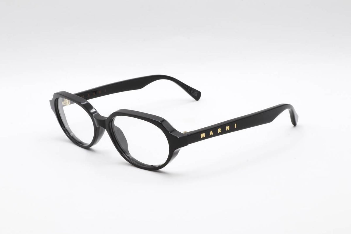 02 BLACK 3/4 View