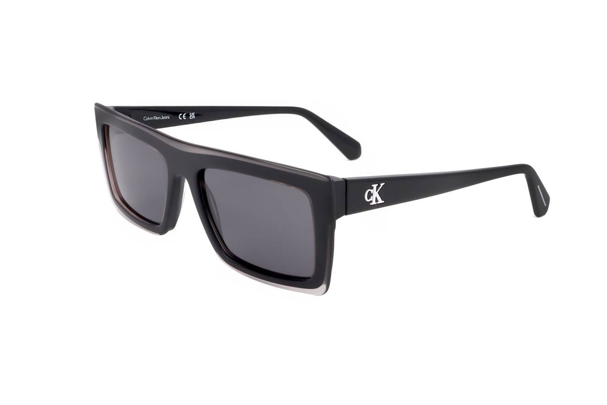 CKJ23657S 3/4 View