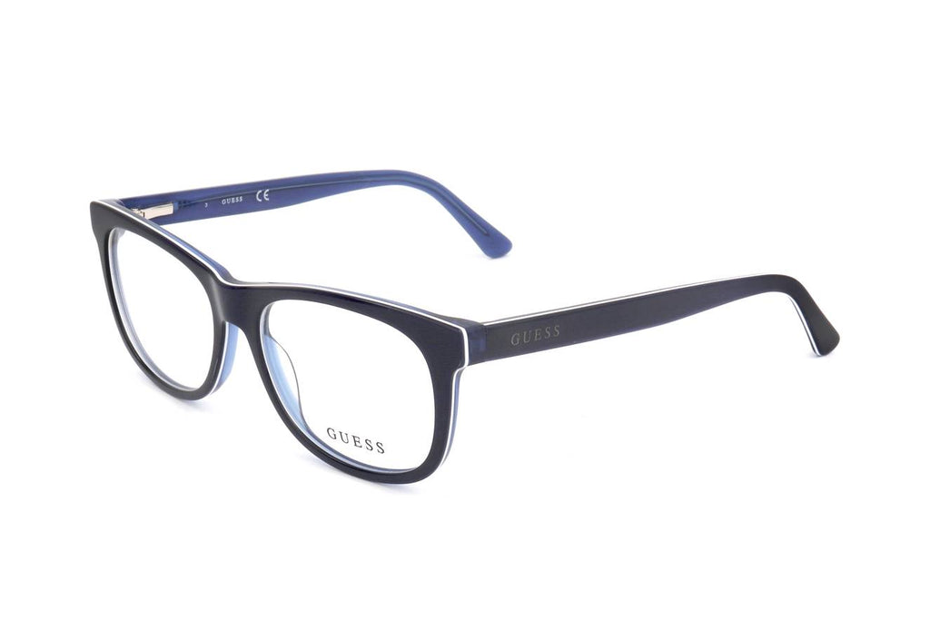 GU8267 3/4 View