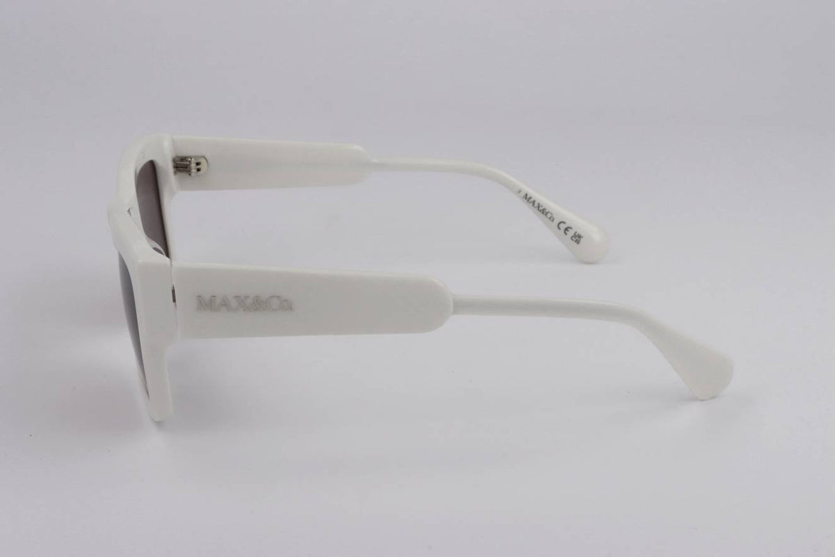 MO0081 Side