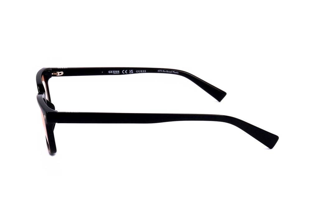GU8284 Side