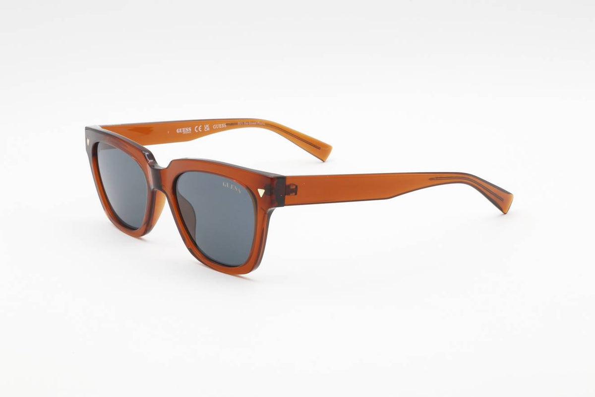 GU8265 3/4 View
