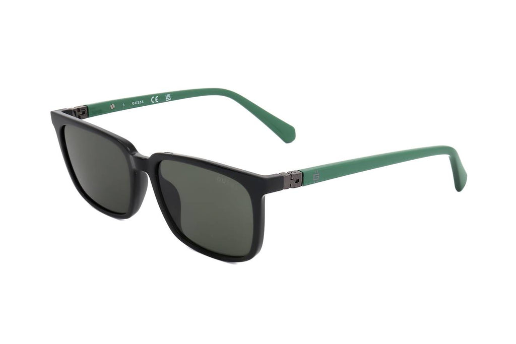 GU8294 3/4 View