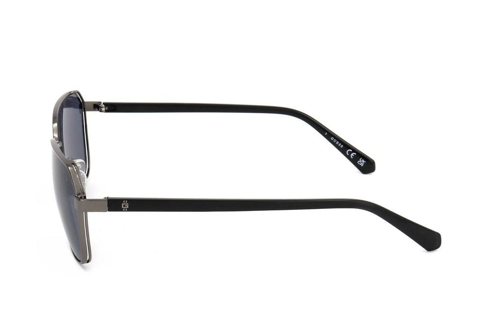 GU00117 Side