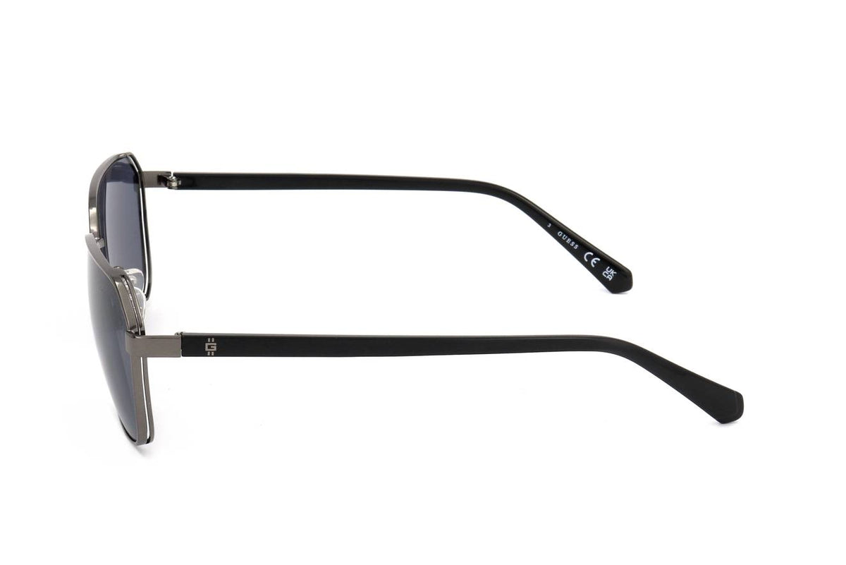 GU00117 Side