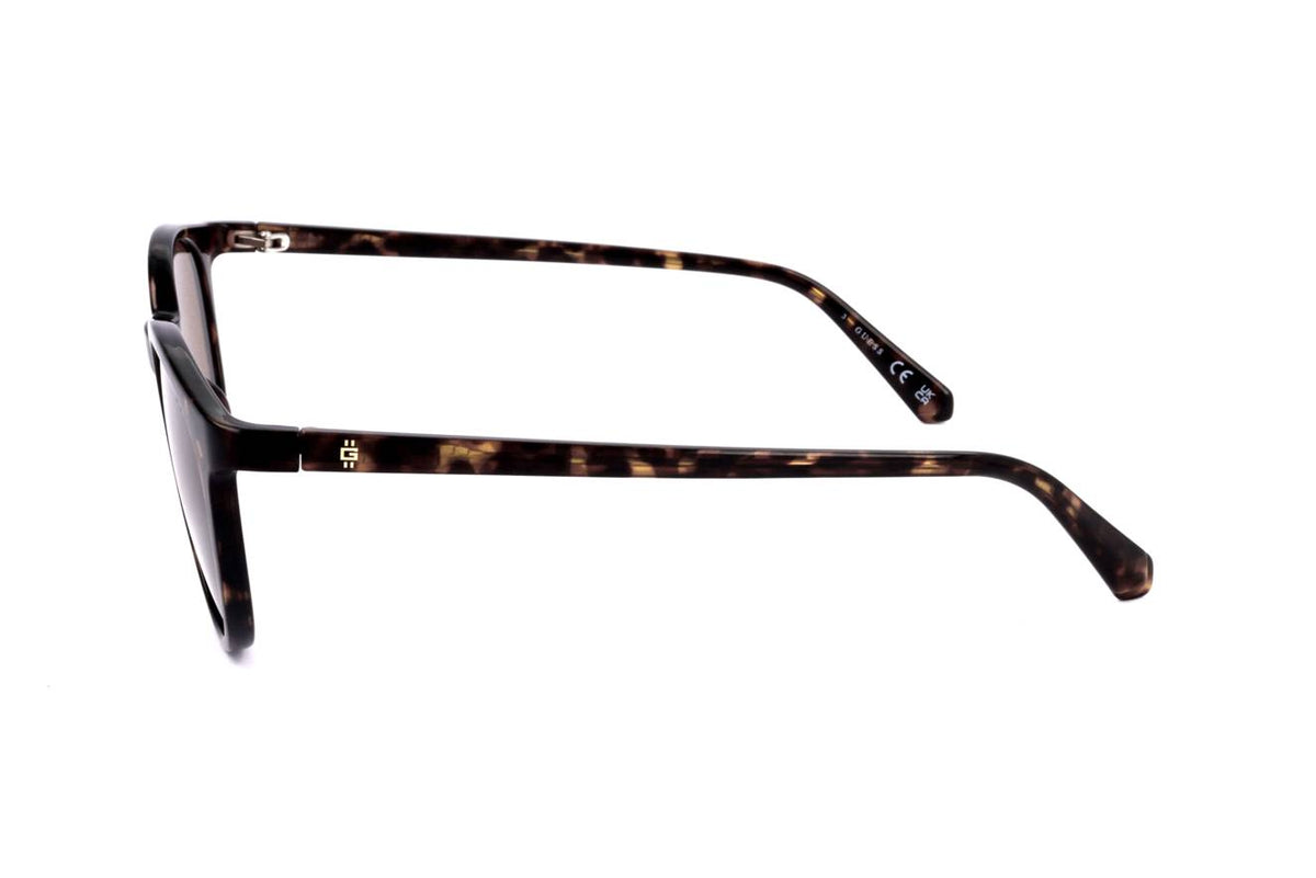 GU00118 Side