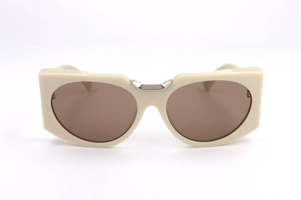 MM0123 Front
