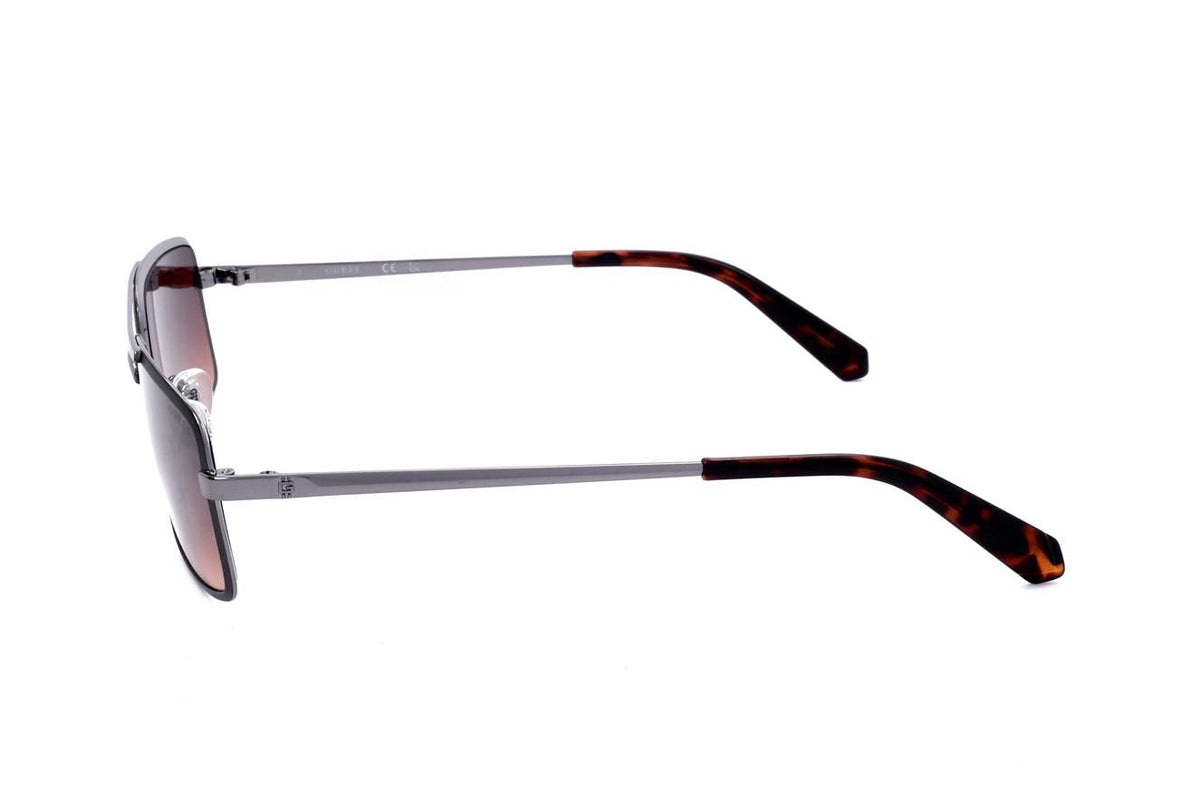 GU00168 Side