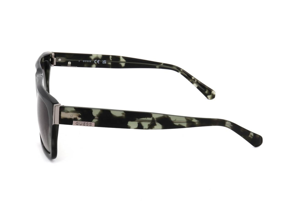 GU00171 Side