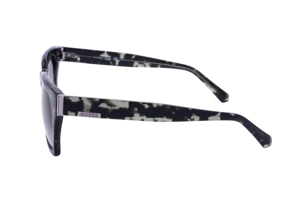 GU00172 Side