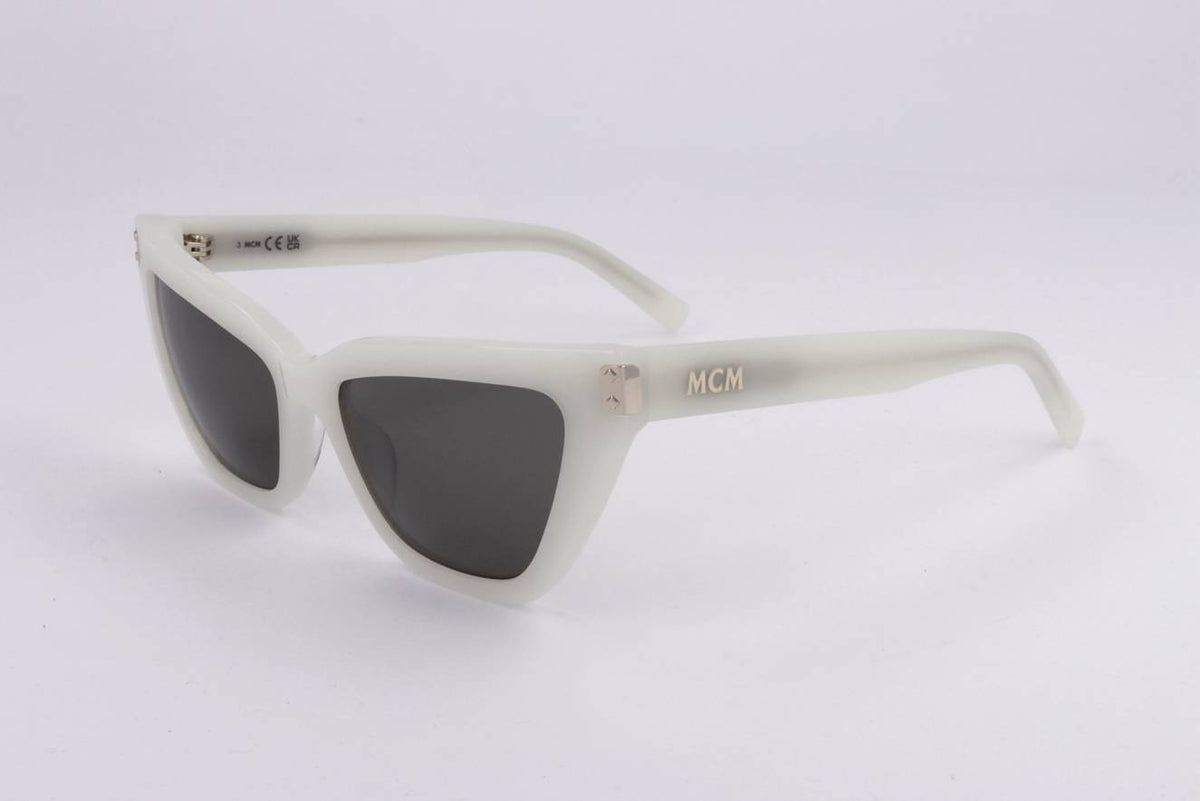 MW0010 3/4 View