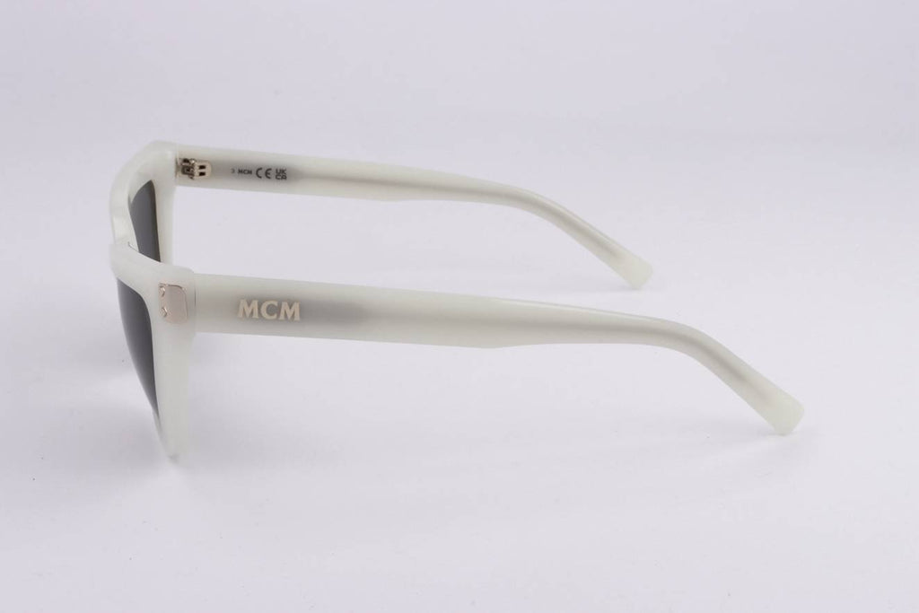 MW0010 Side