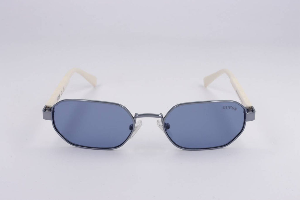 GU00231 Front