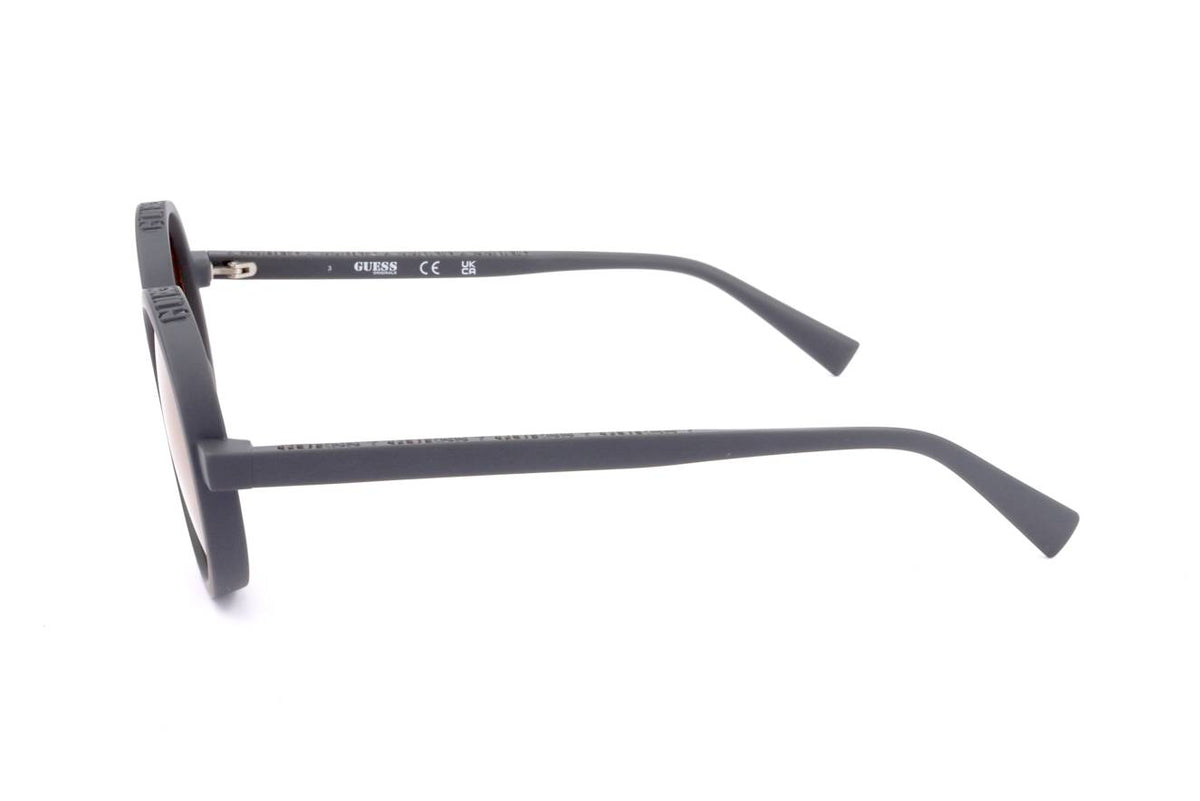 GU00234 Side
