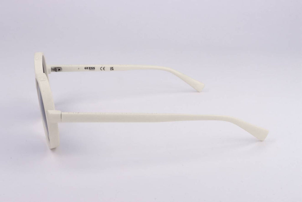 GU00234 Side