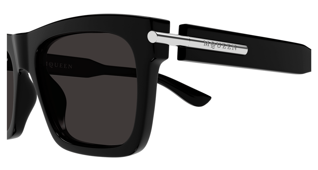 BLACK / GREY