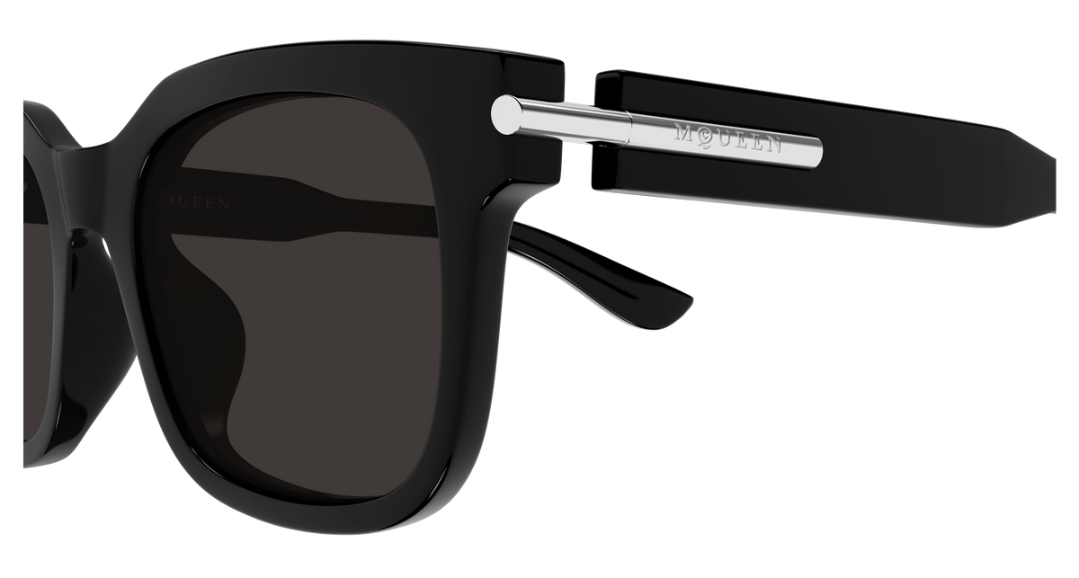 BLACK / GREY