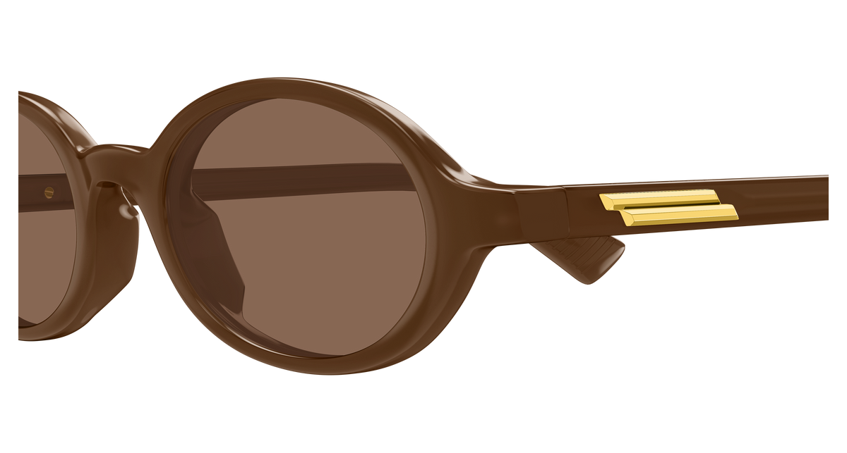 BROWN / BROWN