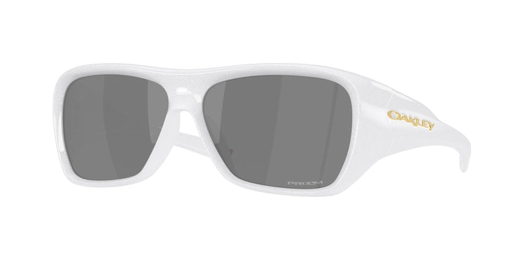949202 - Pearl White / Prizm Black
