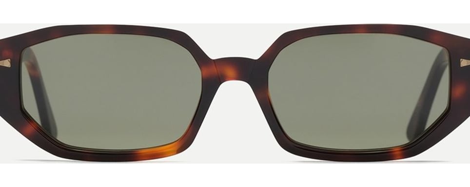 - Classic Turtle / Khaki Light
