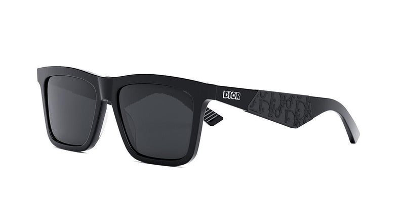 10A0 - Injected Shiny Black / Smoke