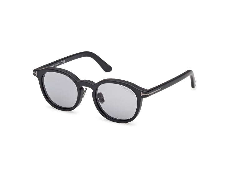 02A - Matte Black / smoke