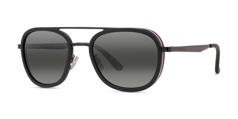 05C - Metal Shiny Black with Greylynx lenses
