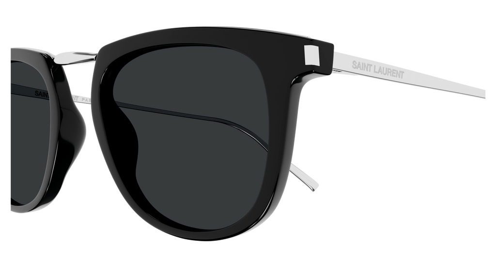 BLACK / SILVER / BLACK