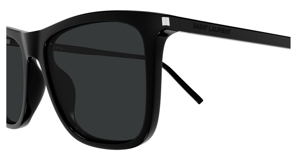 BLACK / BLACK