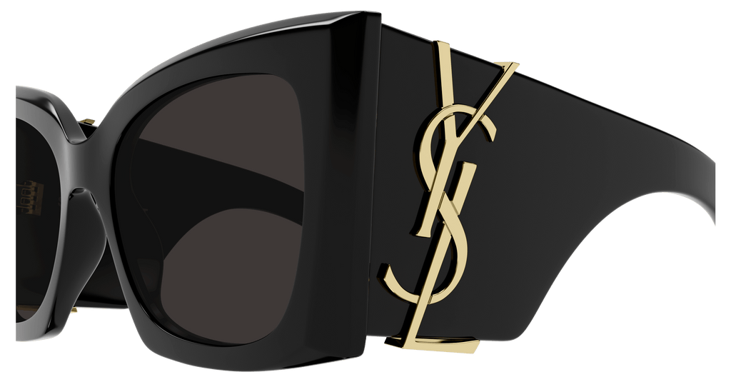 BLACK / BLACK
