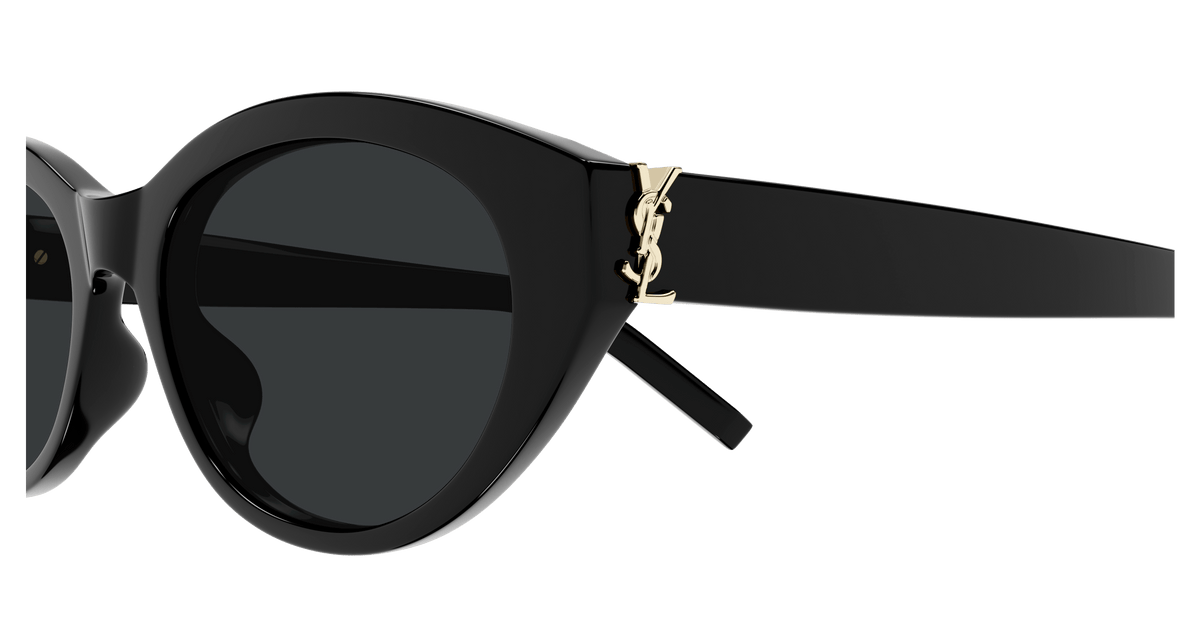 BLACK / BLACK