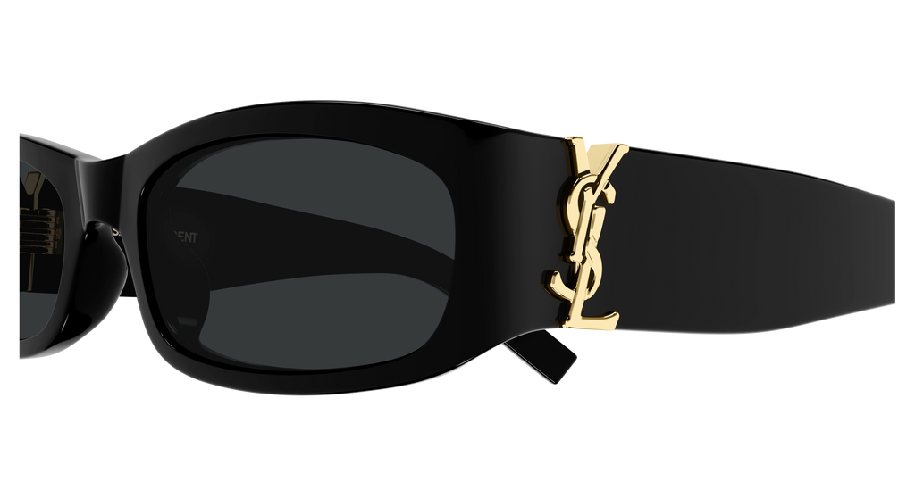 BLACK / BLACK