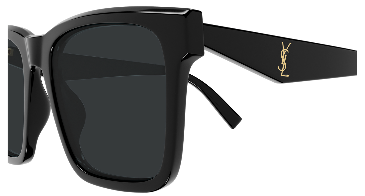 BLACK / BLACK